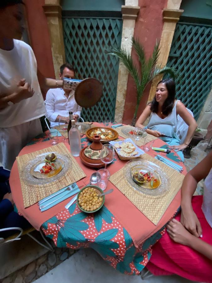 Rue du Château Tarascon Ngoại thất bức ảnh