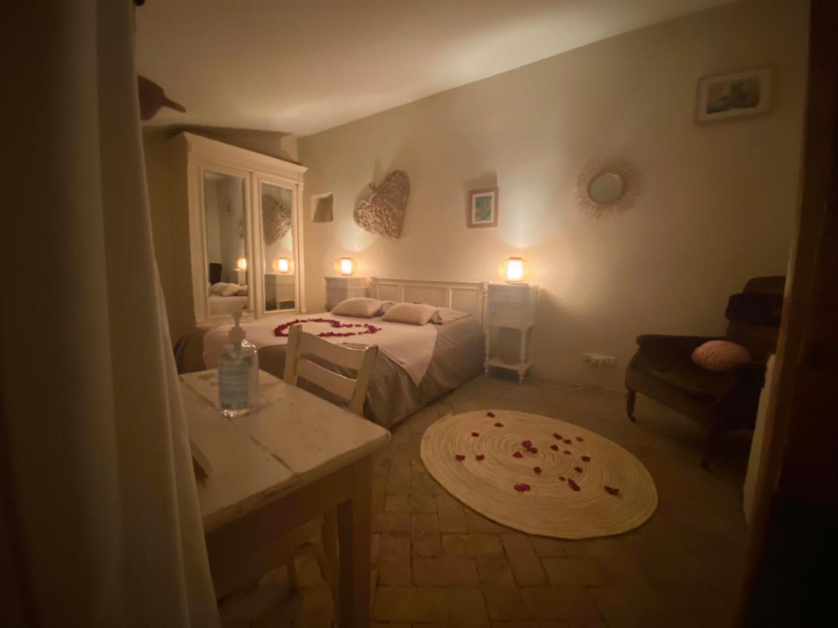 Rue du Château Tarascon Ngoại thất bức ảnh