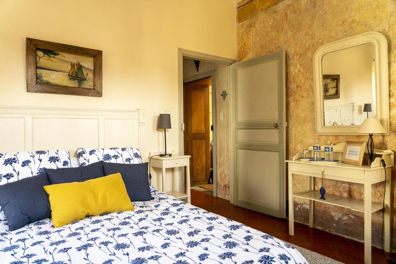 Rue du Château Tarascon Ngoại thất bức ảnh